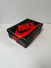 Load image into Gallery viewer, Custom 1985 Jordan 1 Box