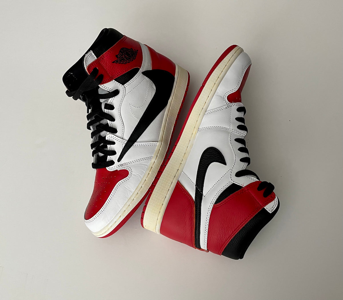 Travis Scott Jordan 1 âHeritageâ Custom â KICKSBYN8