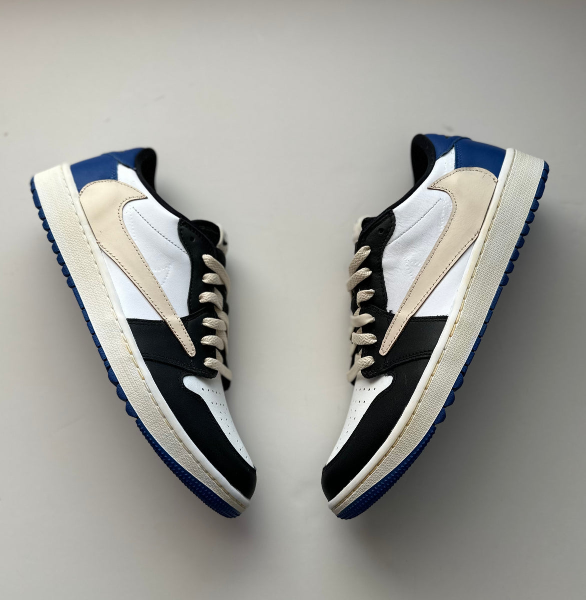 Travis Scott Jordan 1 Low ‘Fragment’ Custom