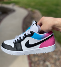 Load image into Gallery viewer, Jordan 1 Low ‘South Beach’
