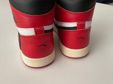 Load image into Gallery viewer, Travis Scott Jordan 1 ‘Heritage’ Custom