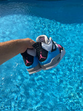 Load image into Gallery viewer, Jordan 4 ‘South Beach’
